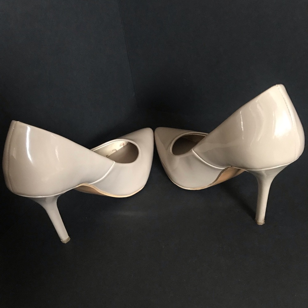 Pointed Toe Pumps - Picture 6 of 8